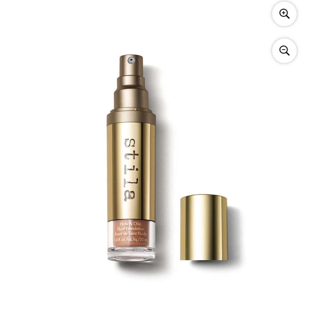 Stila Hide & Chic Fluid Foundation - Tan 4 NWT